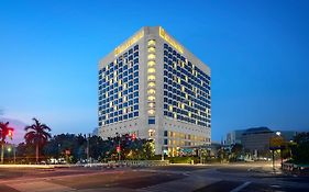 โรงแรมมิลเลนเนียม สิริห์ จาการ์ตา